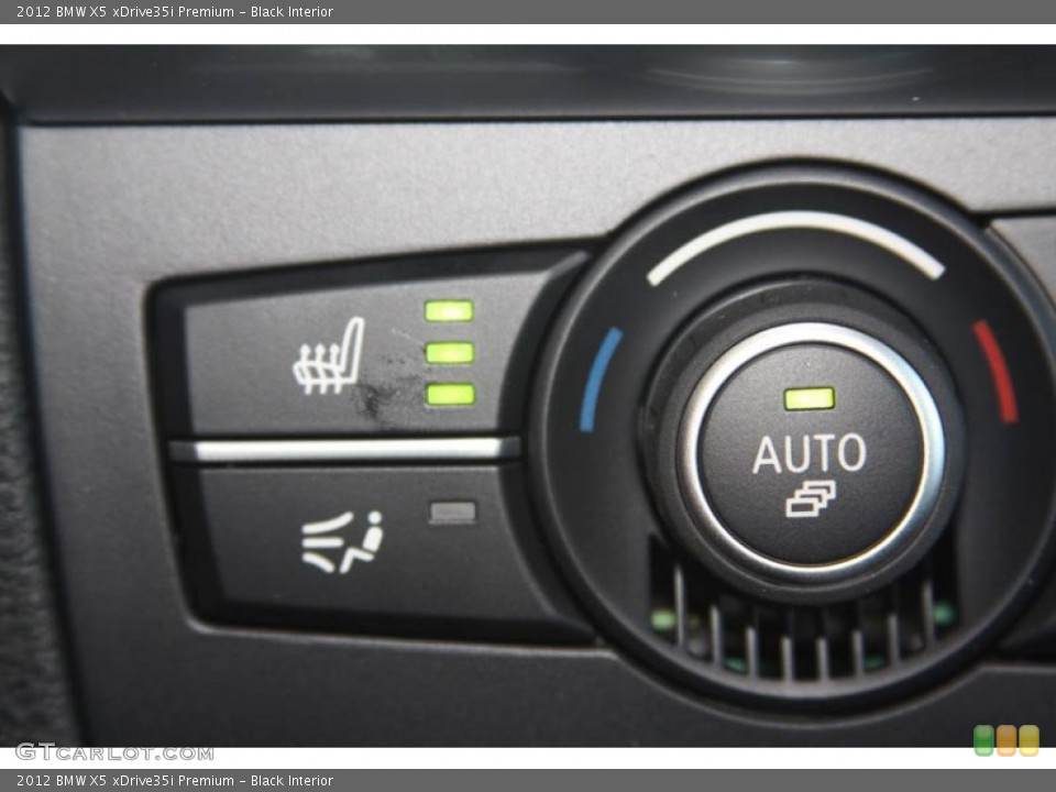 Black Interior Controls for the 2012 BMW X5 xDrive35i Premium #52586615