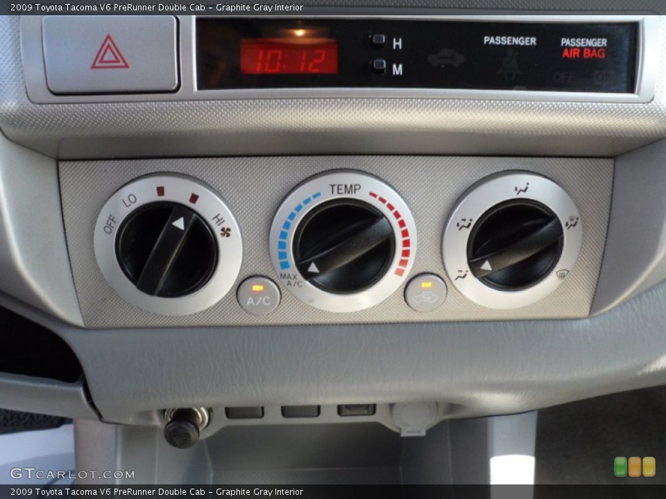 Graphite Gray Interior Controls for the 2009 Toyota Tacoma V6 PreRunner Double Cab #52593881