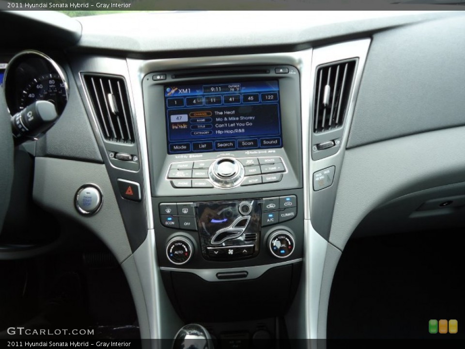 Gray Interior Controls for the 2011 Hyundai Sonata Hybrid #52597493