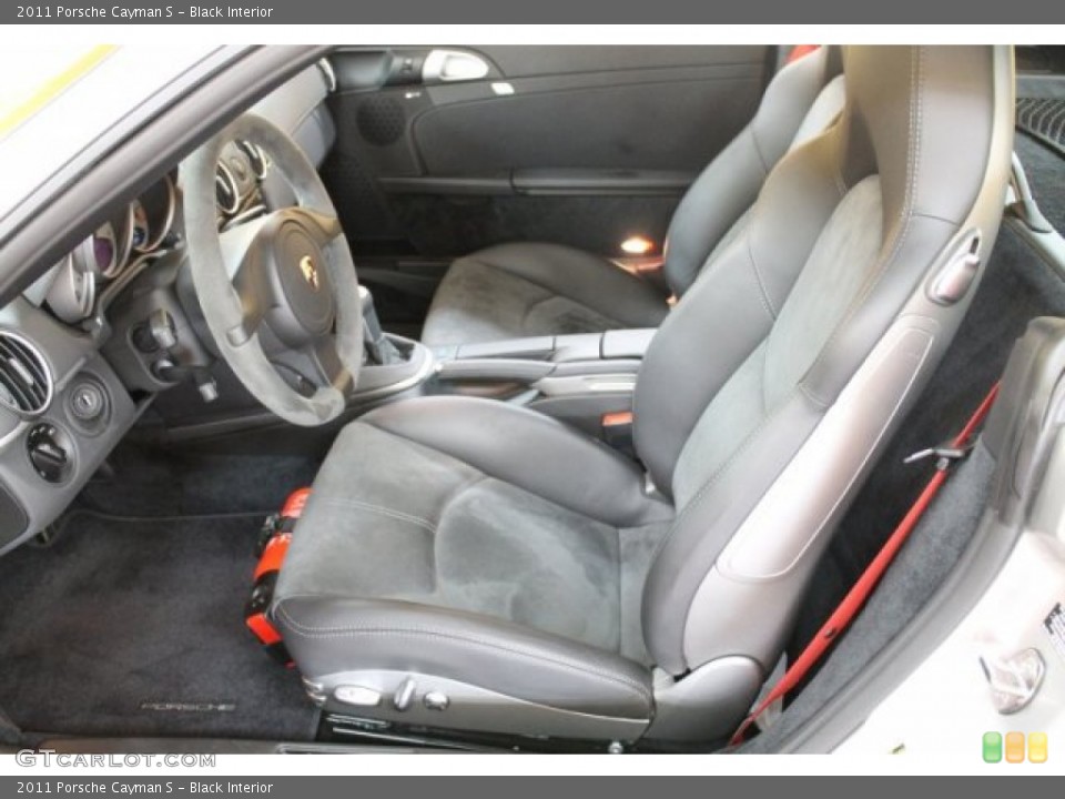 Black Interior Photo for the 2011 Porsche Cayman S #52602995