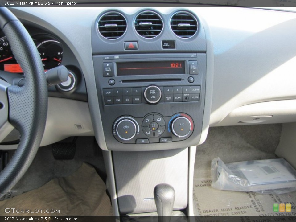 Frost Interior Controls for the 2012 Nissan Altima 2.5 S #52603178