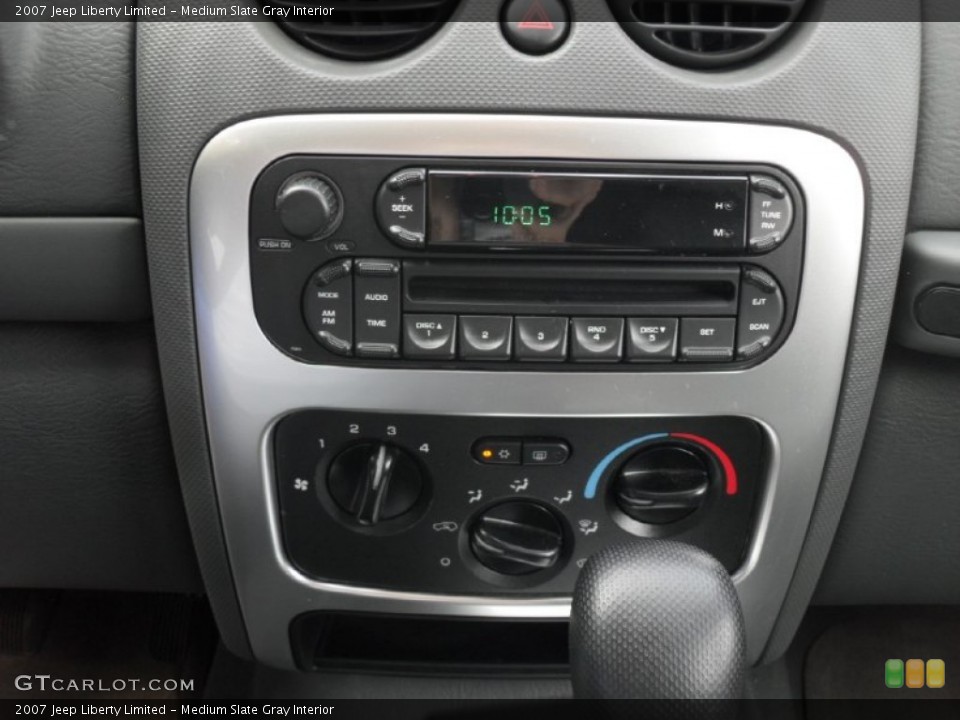 Medium Slate Gray Interior Controls for the 2007 Jeep Liberty Limited #52612184