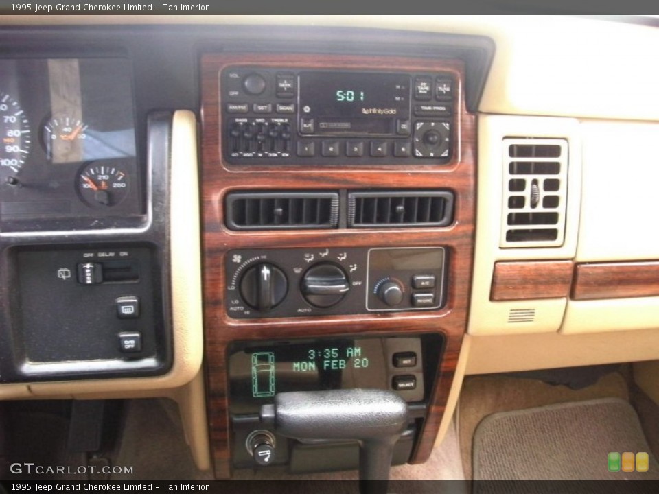 Tan Interior Controls for the 1995 Jeep Grand Cherokee Limited #52613081