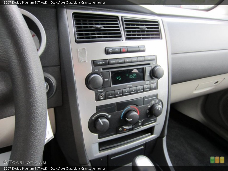 Dark Slate Gray/Light Graystone Interior Controls for the 2007 Dodge Magnum SXT AWD #52618406