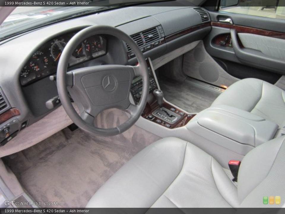Ash Interior Photo for the 1999 Mercedes-Benz S 420 Sedan #52625540