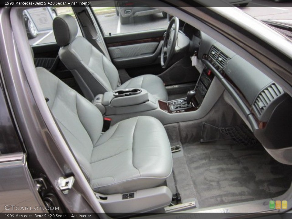 Ash Interior Photo for the 1999 Mercedes-Benz S 420 Sedan #52625627