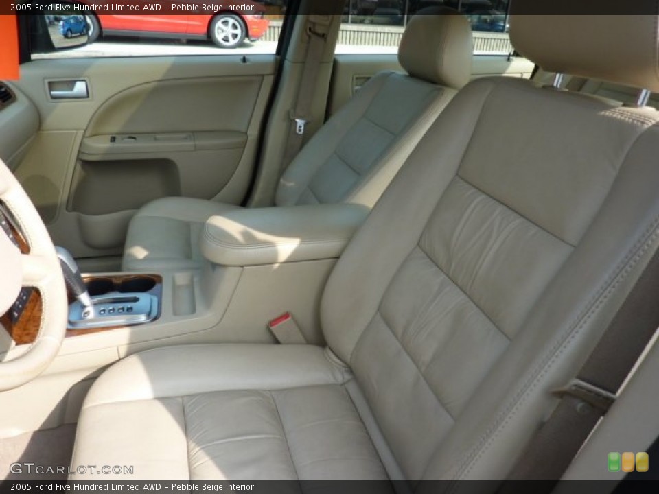 Pebble Beige Interior Photo for the 2005 Ford Five Hundred Limited AWD #52628693
