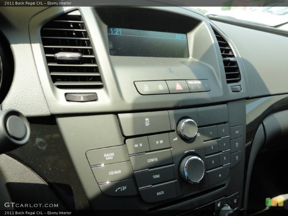 Ebony Interior Controls for the 2011 Buick Regal CXL #52632110