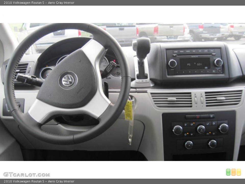 Aero Gray Interior Dashboard for the 2010 Volkswagen Routan S #52636694