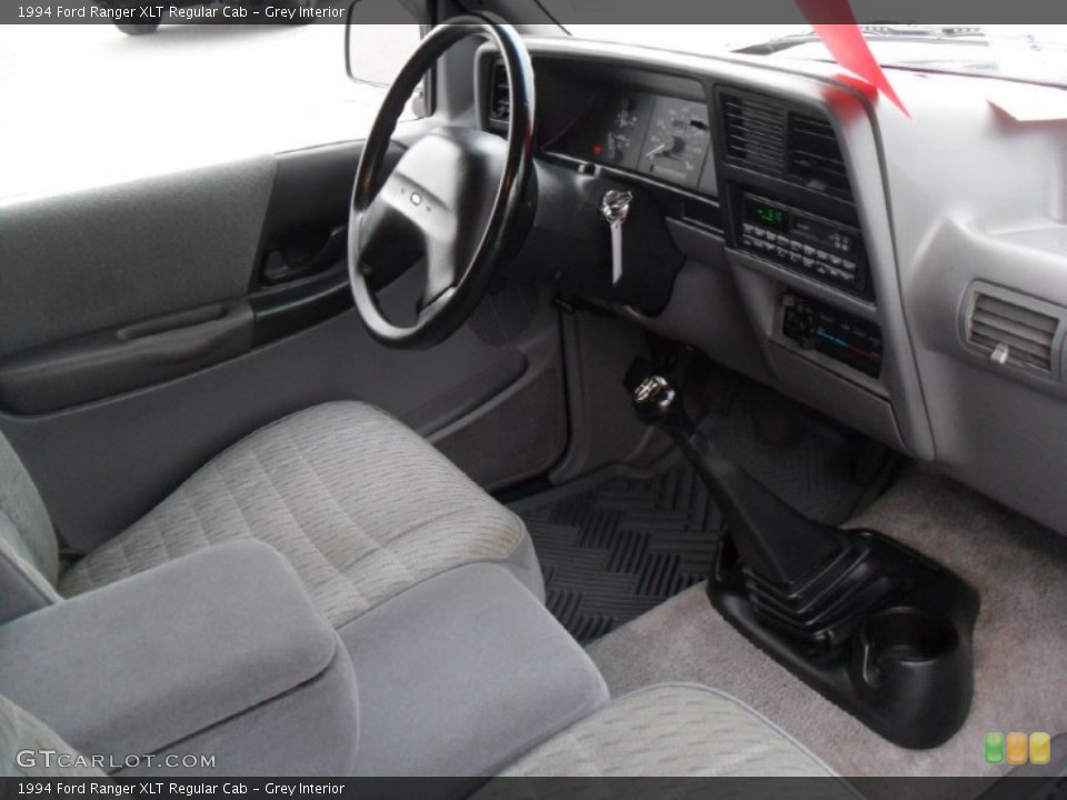Grey Interior Photo for the 1994 Ford Ranger XLT Regular Cab #52637801