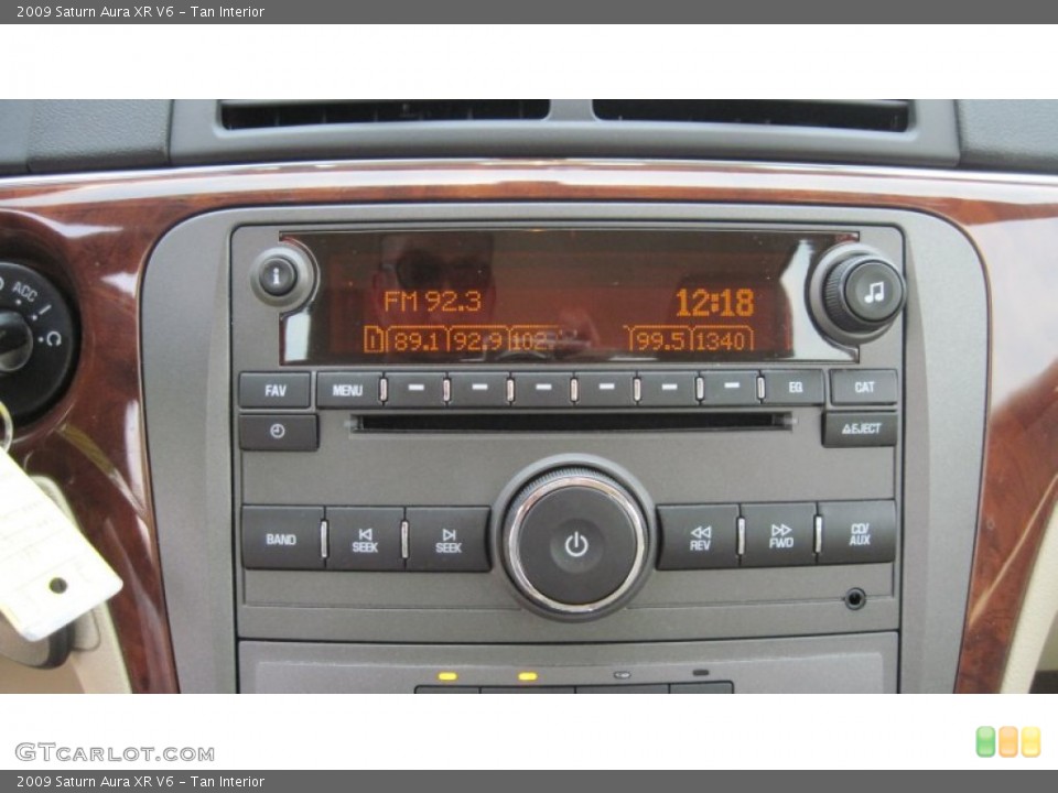 Tan Interior Controls for the 2009 Saturn Aura XR V6 #52638143