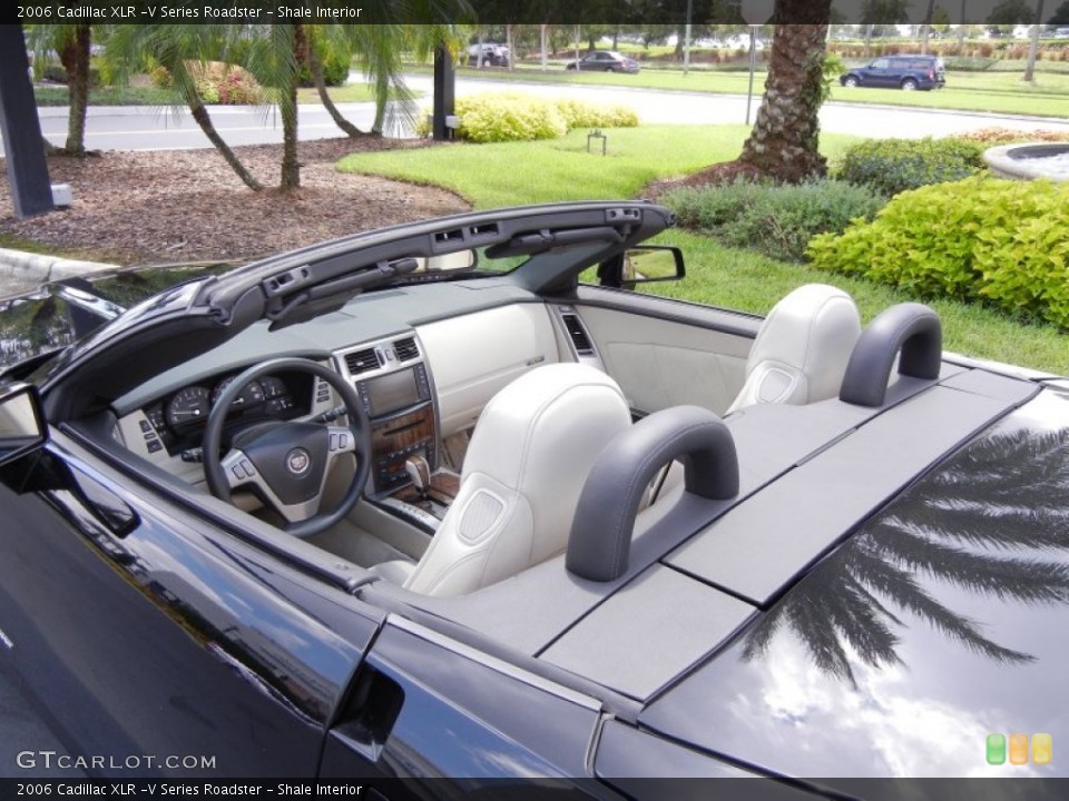 Shale Interior Photo for the 2006 Cadillac XLR -V Series Roadster #52642382