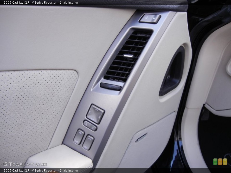 Shale Interior Controls for the 2006 Cadillac XLR -V Series Roadster #52642565
