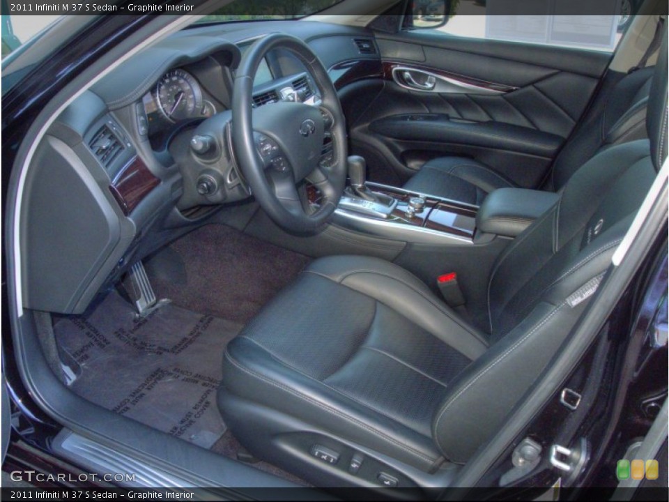 Graphite Interior Photo for the 2011 Infiniti M 37 S Sedan #52644269
