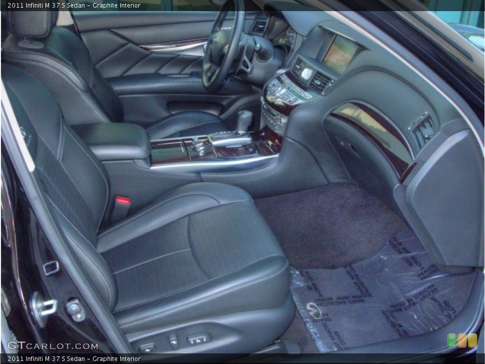 Graphite Interior Photo for the 2011 Infiniti M 37 S Sedan #52644302