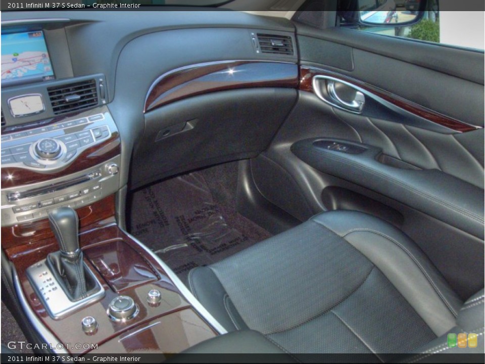 Graphite Interior Dashboard for the 2011 Infiniti M 37 S Sedan #52644344