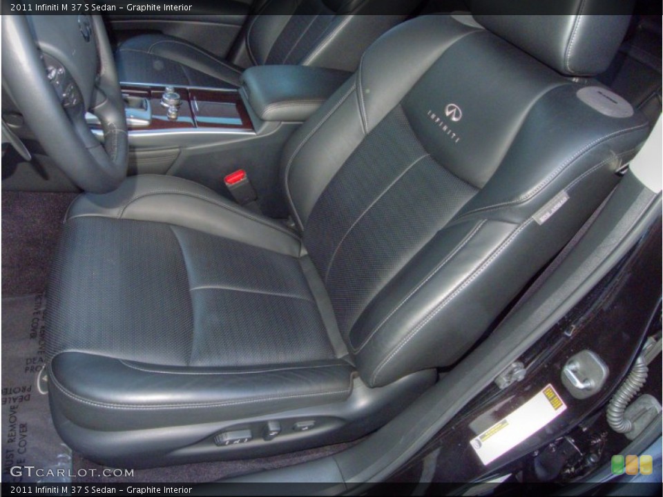 Graphite Interior Photo for the 2011 Infiniti M 37 S Sedan #52644356