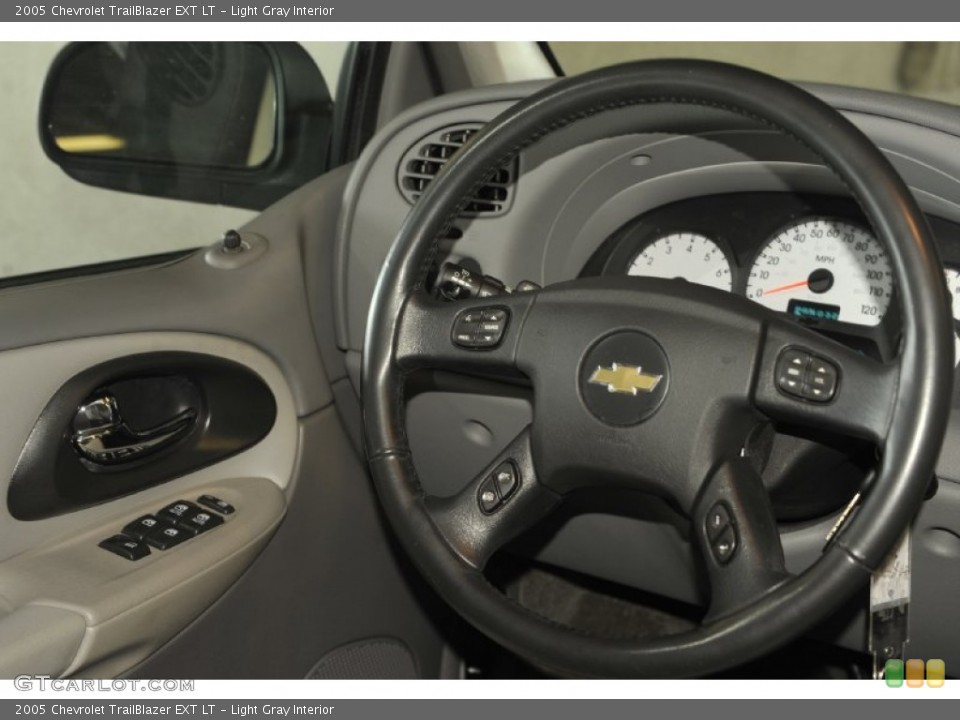 Light Gray Interior Steering Wheel for the 2005 Chevrolet TrailBlazer EXT LT #52648655
