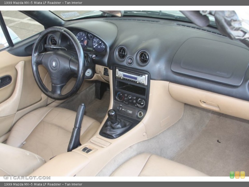 Tan Interior Dashboard for the 1999 Mazda MX-5 Miata LP Roadster #52651247