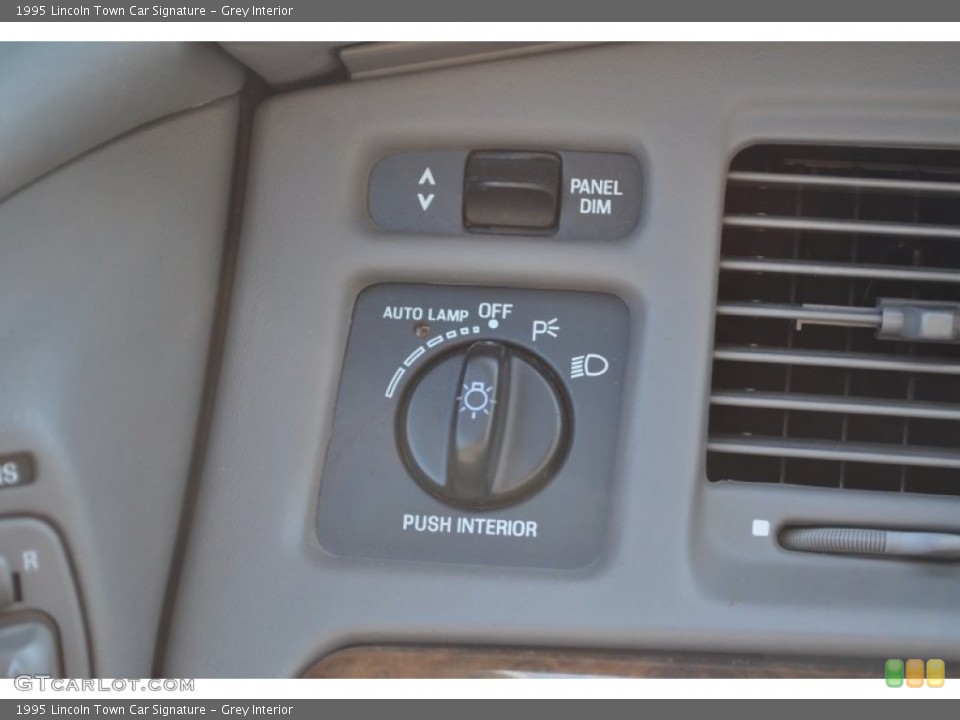 Grey Interior Controls for the 1995 Lincoln Town Car Signature #52654649