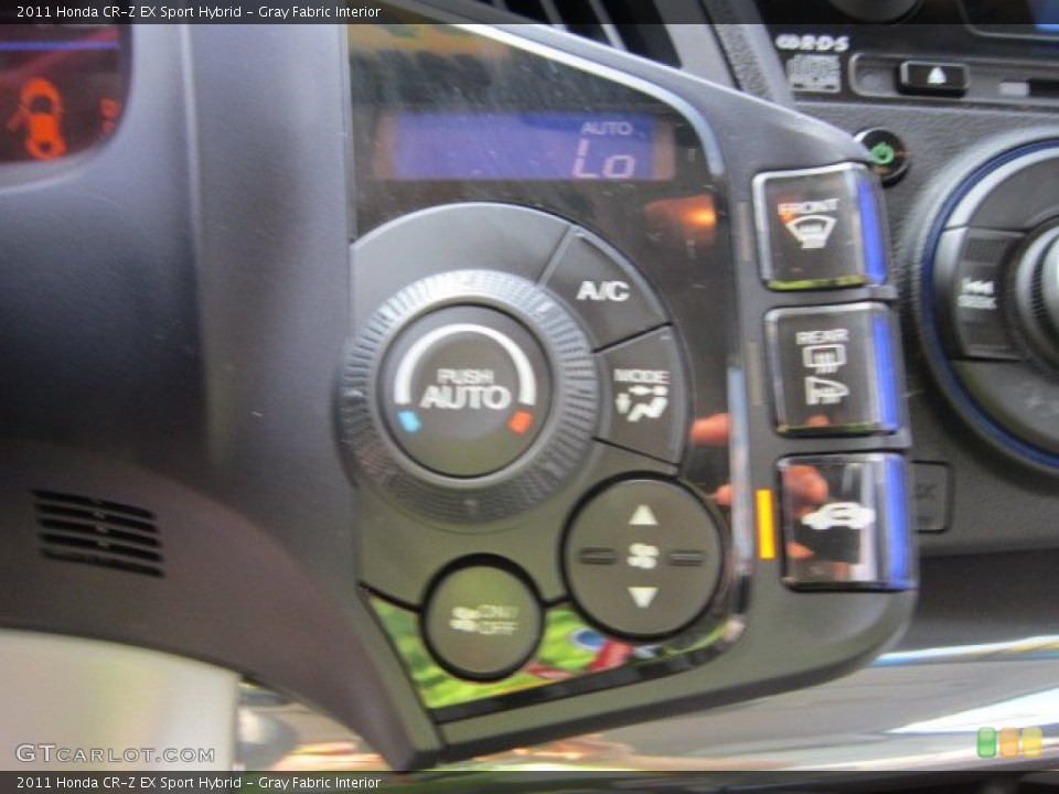 Gray Fabric Interior Controls for the 2011 Honda CR-Z EX Sport Hybrid #52660176