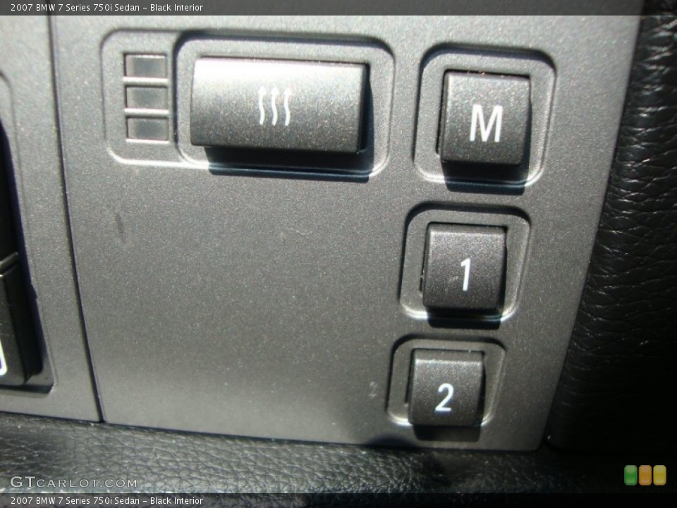 Black Interior Controls for the 2007 BMW 7 Series 750i Sedan #52668493