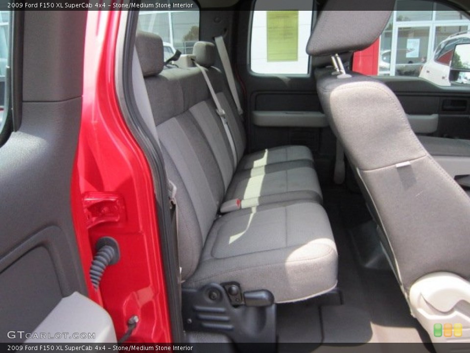 Stone/Medium Stone Interior Photo for the 2009 Ford F150 XL SuperCab 4x4 #52672264