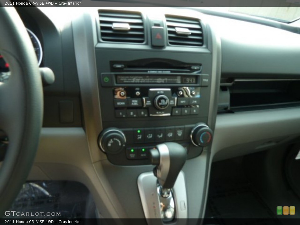 Gray Interior Controls for the 2011 Honda CR-V SE 4WD #52678330