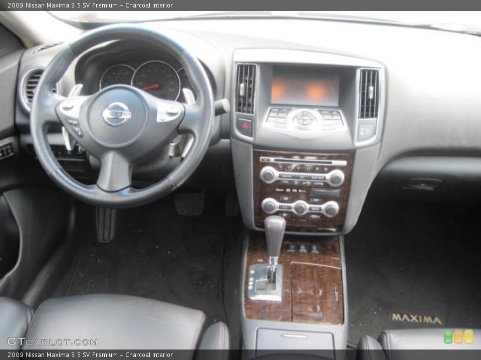 Charcoal Interior Dashboard for the 2009 Nissan Maxima 3.5 SV Premium #52682754