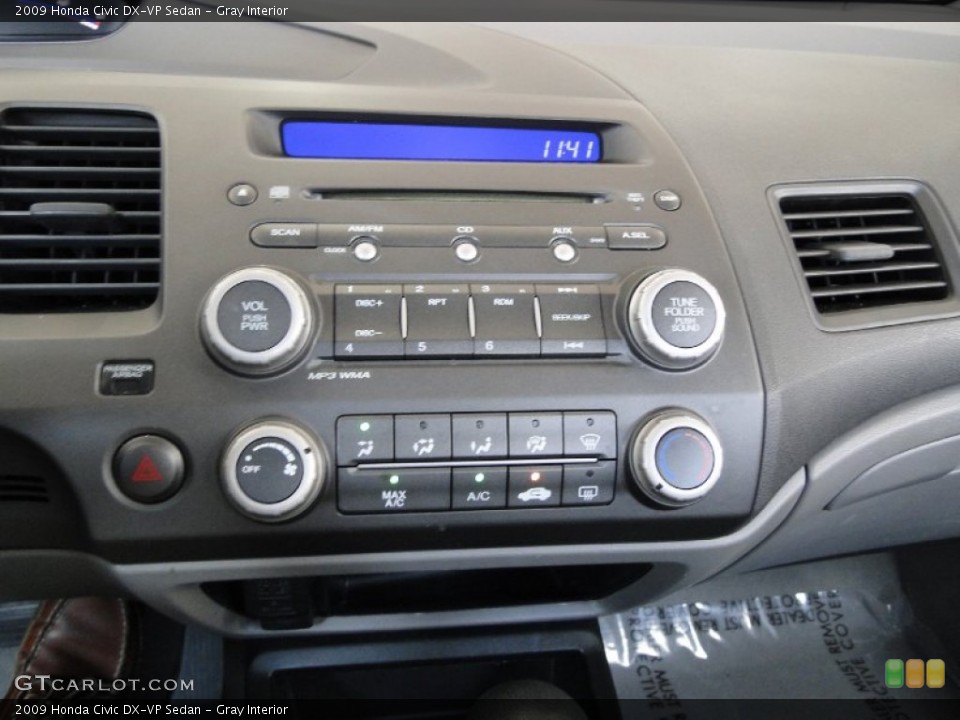 Gray Interior Controls for the 2009 Honda Civic DX-VP Sedan #52683024