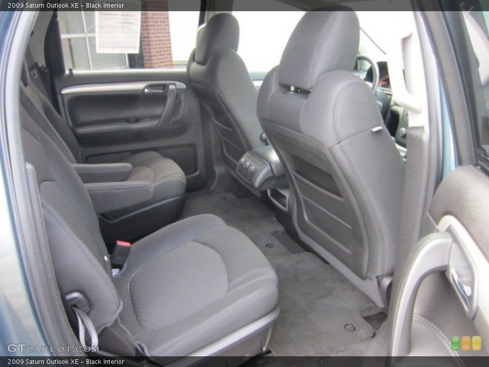 Black Interior Photo for the 2009 Saturn Outlook XE #52683345