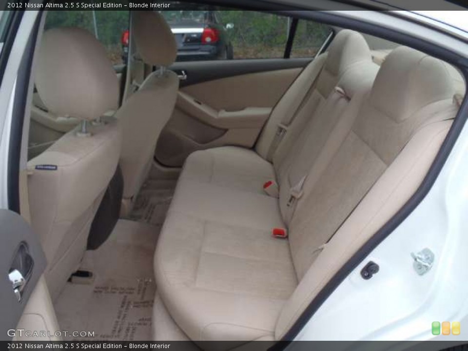 Blonde Interior Photo for the 2012 Nissan Altima 2.5 S Special Edition #52688796