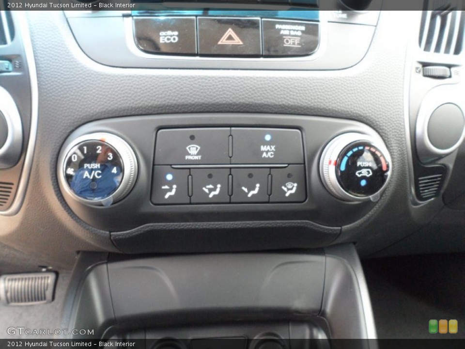 Black Interior Controls for the 2012 Hyundai Tucson Limited #52693284