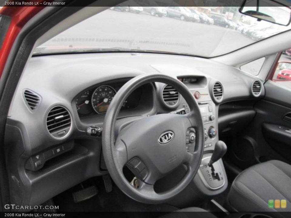 Gray Interior Photo for the 2008 Kia Rondo LX #52694325