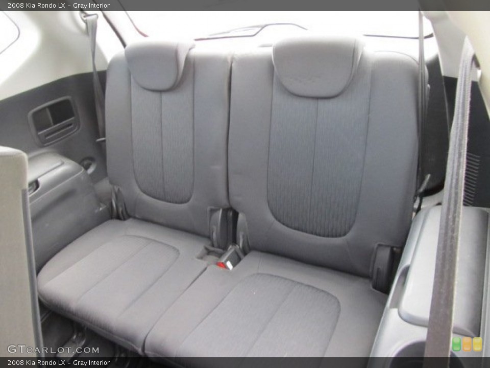 Gray Interior Photo for the 2008 Kia Rondo LX #52694418