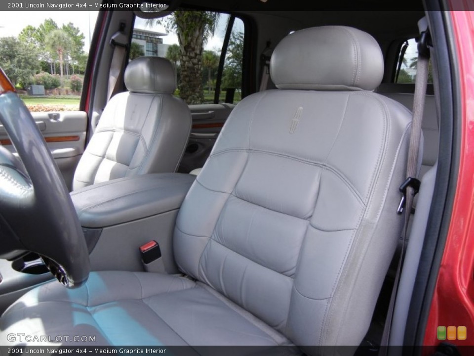 Medium Graphite Interior Photo for the 2001 Lincoln Navigator 4x4 #52694865