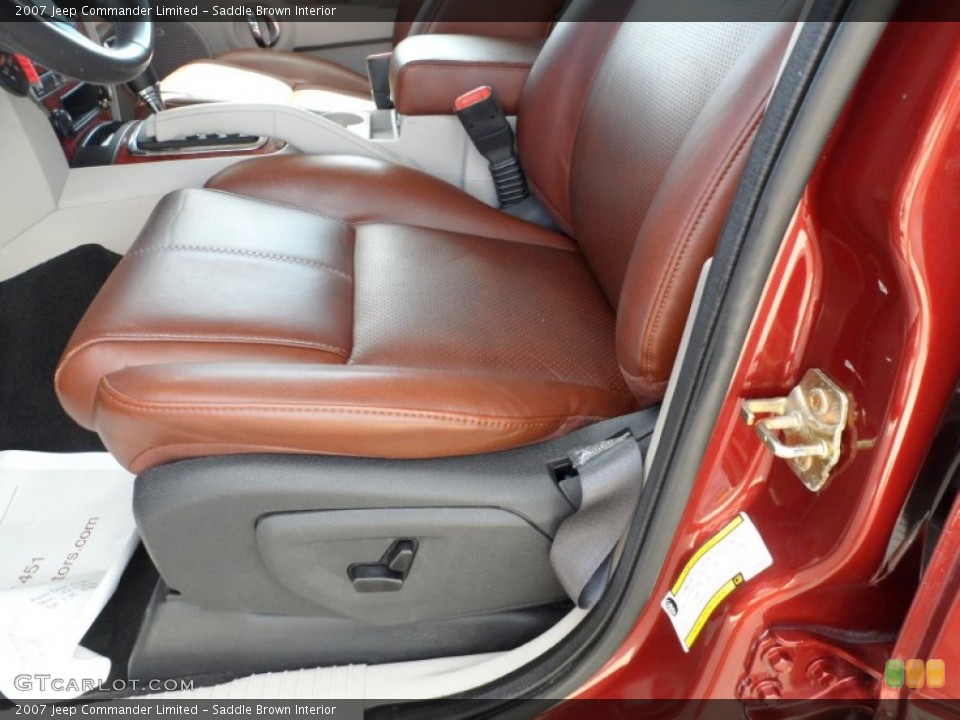 Saddle Brown Interior Photo for the 2007 Jeep Commander Limited #52699557