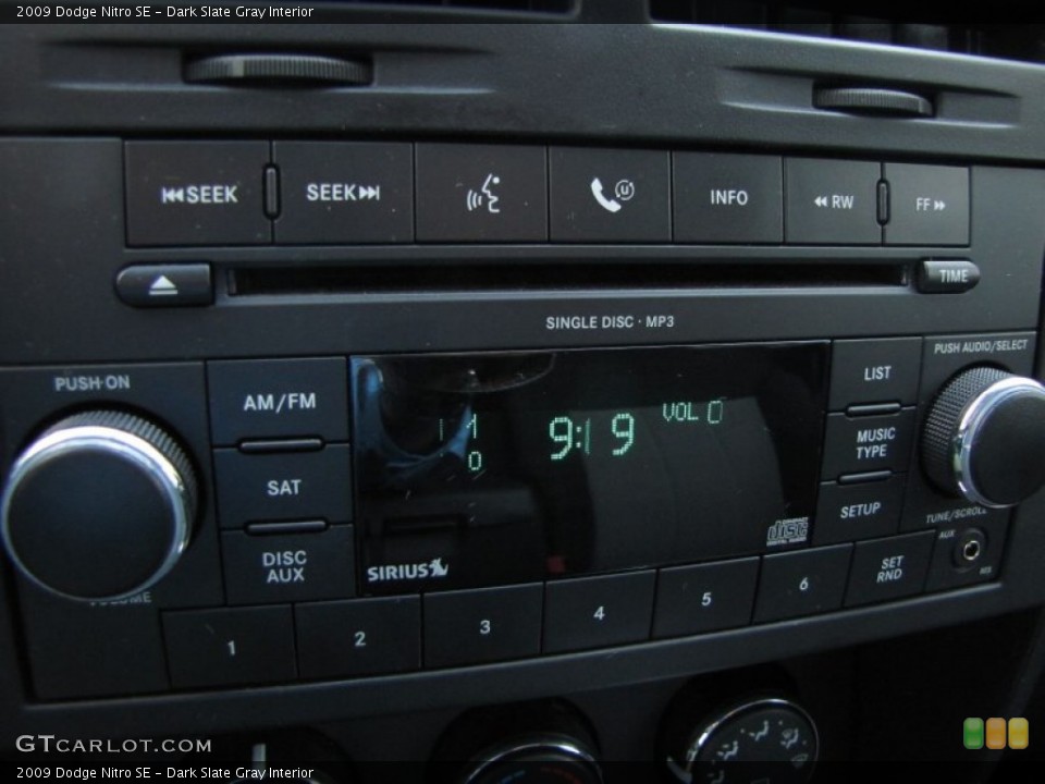 Dark Slate Gray Interior Controls for the 2009 Dodge Nitro SE #52717791