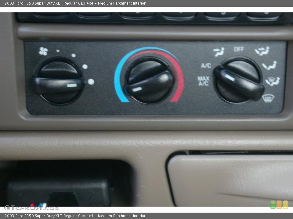 Medium Parchment Interior Controls for the 2003 Ford F350 Super Duty XLT Regular Cab 4x4 #52735800