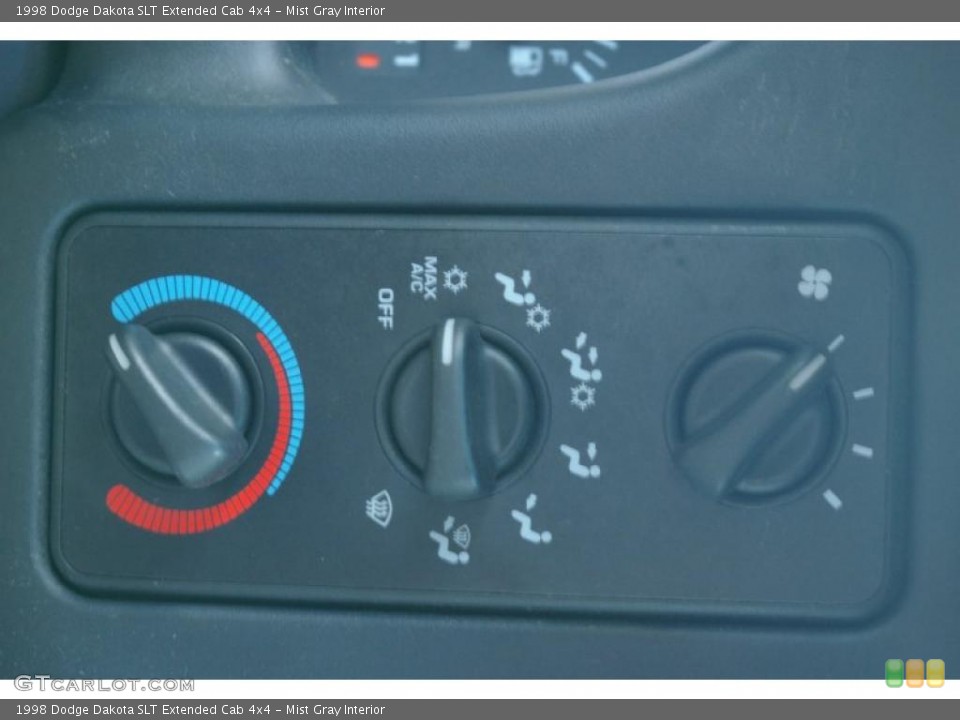 Mist Gray Interior Controls for the 1998 Dodge Dakota SLT Extended Cab 4x4 #52736752