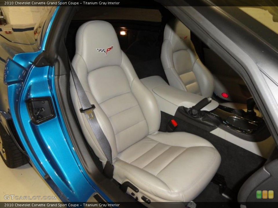 Titanium Gray Interior Photo for the 2010 Chevrolet Corvette Grand Sport Coupe #52739456