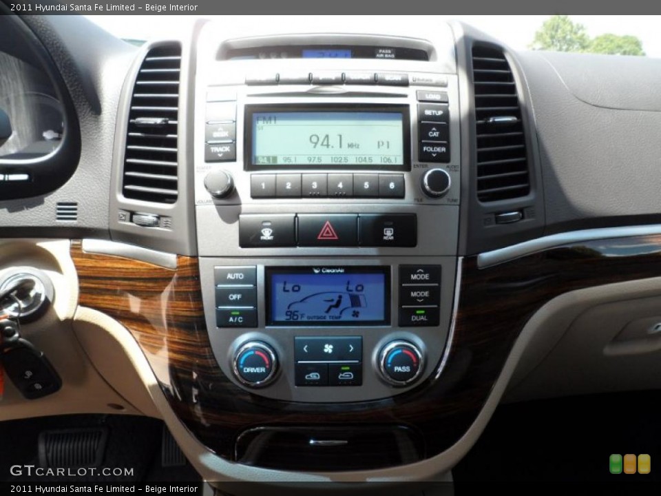 Beige Interior Controls for the 2011 Hyundai Santa Fe Limited #52745928