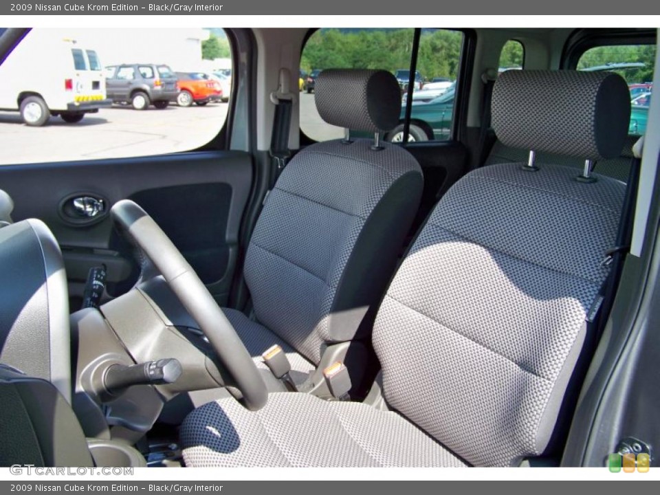 Black/Gray Interior Photo for the 2009 Nissan Cube Krom Edition #52757220