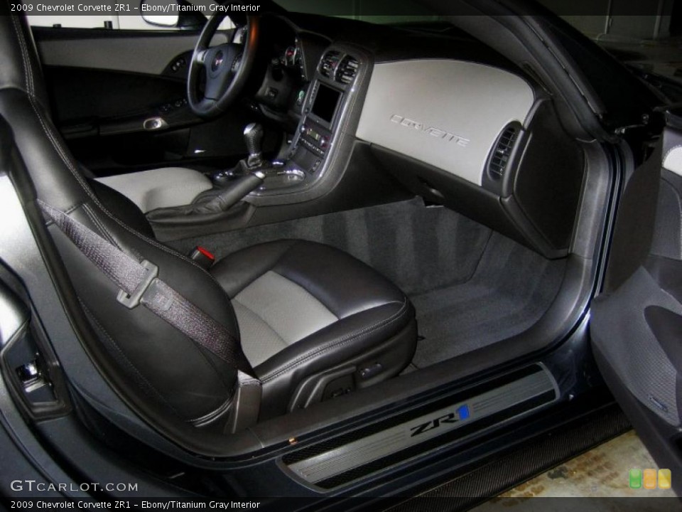 Ebony/Titanium Gray Interior Photo for the 2009 Chevrolet Corvette ZR1 #52760092