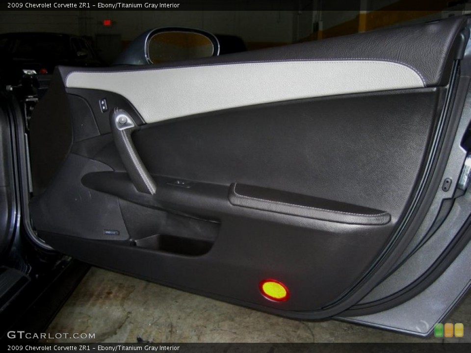 Ebony/Titanium Gray Interior Door Panel for the 2009 Chevrolet Corvette ZR1 #52760304