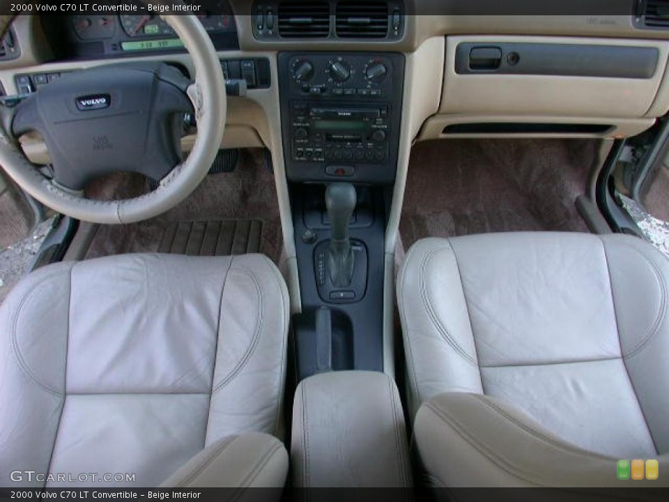 Beige Interior Photo for the 2000 Volvo C70 LT Convertible #52765996