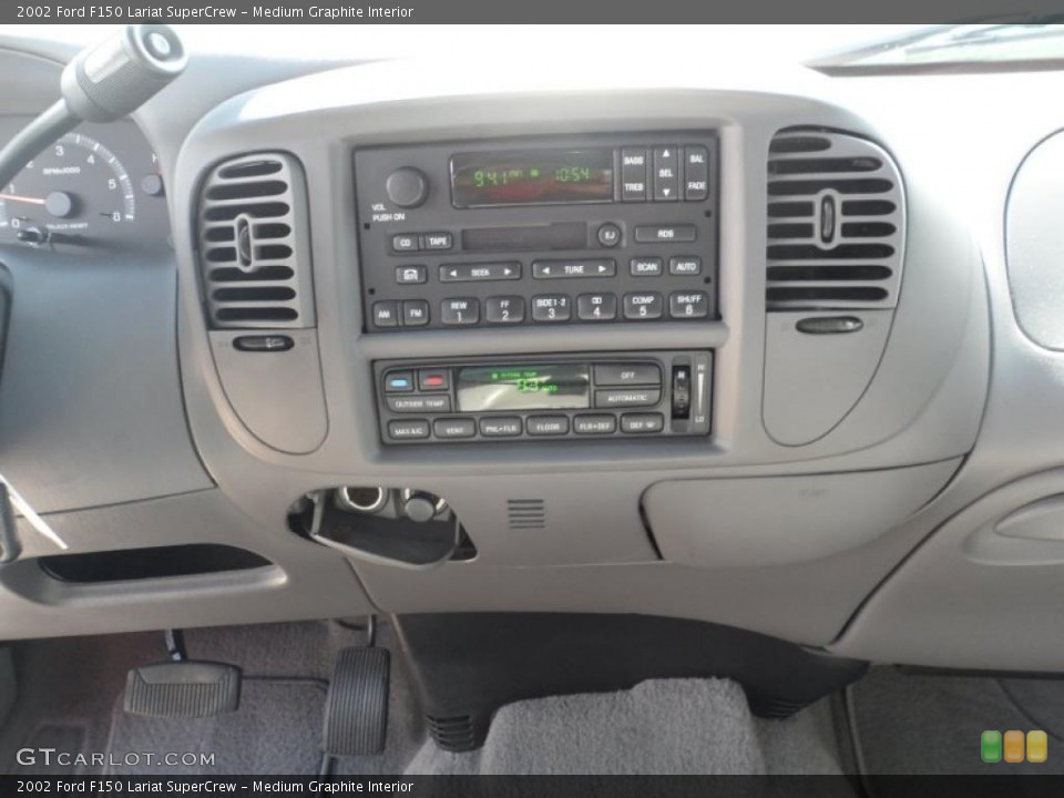 Medium Graphite Interior Audio System for the 2002 Ford F150 Lariat SuperCrew #52767152