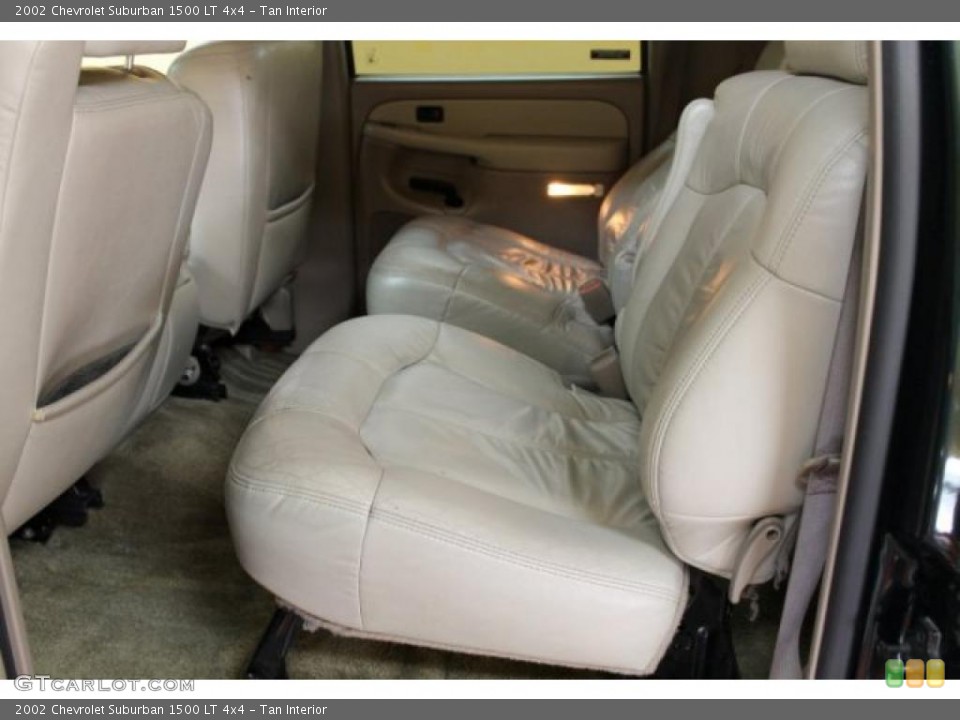 Tan Interior Photo for the 2002 Chevrolet Suburban 1500 LT 4x4 #52780604
