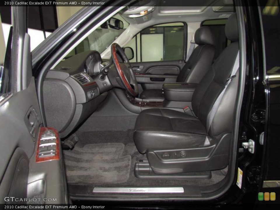 Ebony Interior Photo for the 2010 Cadillac Escalade EXT Premium AWD #52791724