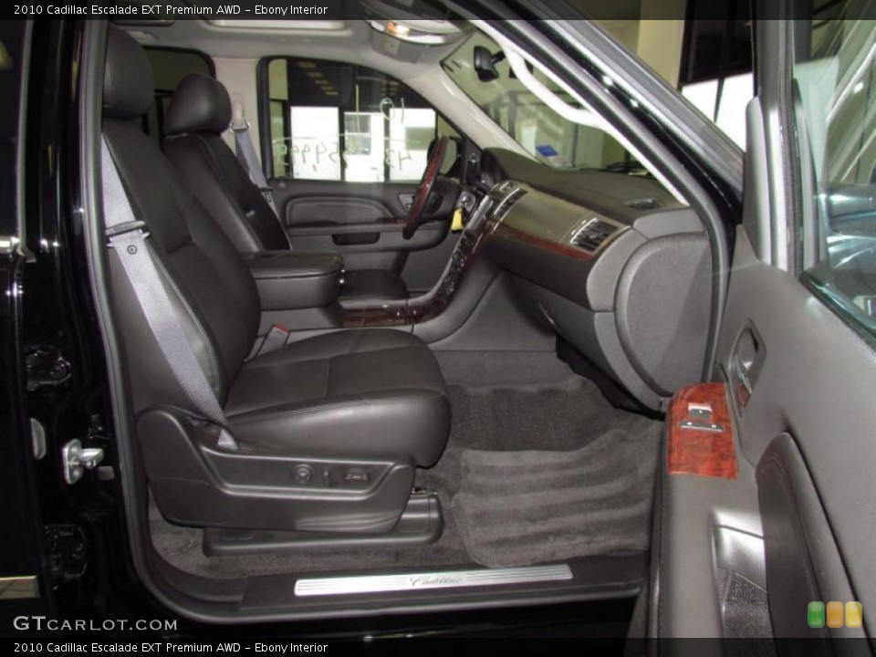 Ebony Interior Photo for the 2010 Cadillac Escalade EXT Premium AWD #52791732